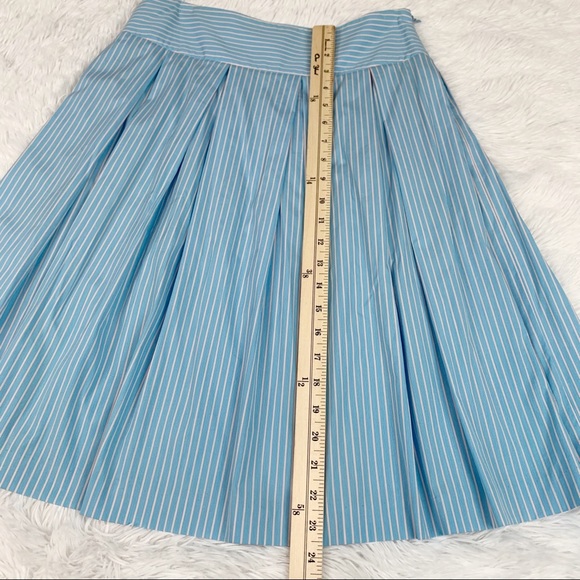 Theory striped pleated skirt knee length high waisted light weight - Picture 4 of 9